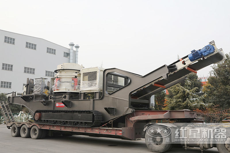 移动石头履带大型破碎机发货 移动石头履带大型破碎机发货