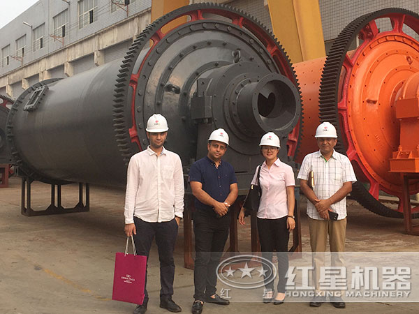 客户考察大型水泥米兰(中国) 客户考察大型水泥米兰(中国)